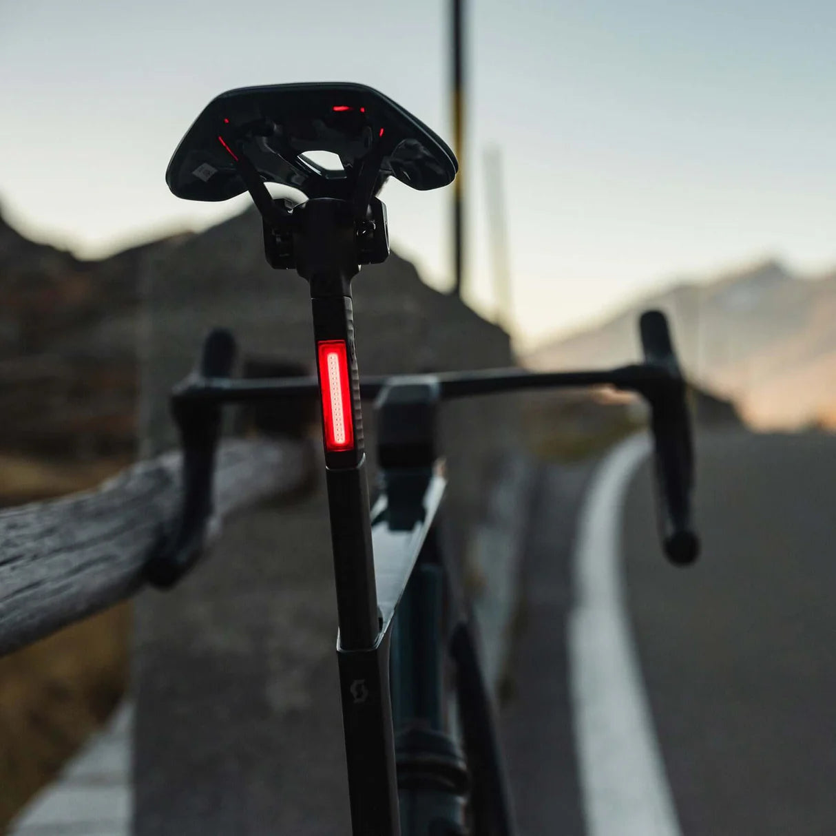 SYNCROS Campbell 20 Aero iL Rear Light